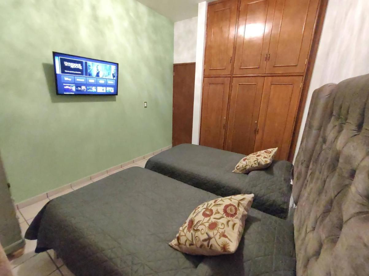 Departamento Amplio Con Estacionamiento Wifi 300 A Poquitos Pasos De Catedral Apartment Zacatecas Bagian luar foto